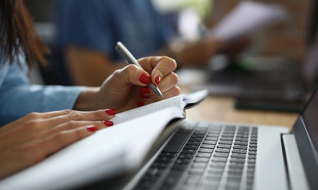Votre formation en rédaction web par Inès Sivignon
